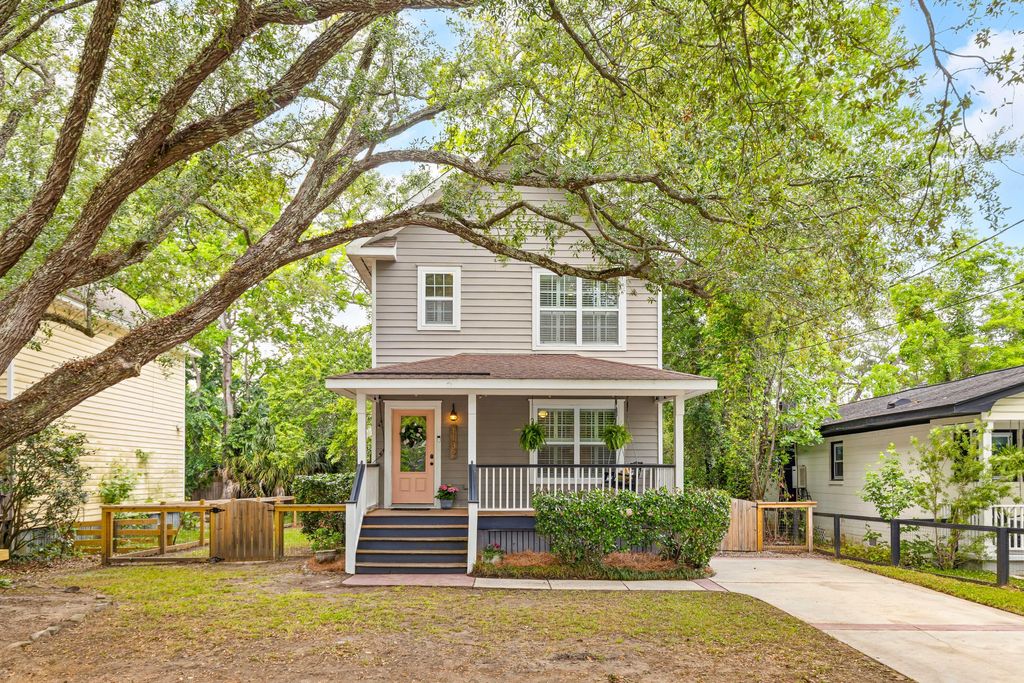 Photo of 1132 Davidson Avenue, Charleston, SC 29407 (MLS # 26013488)