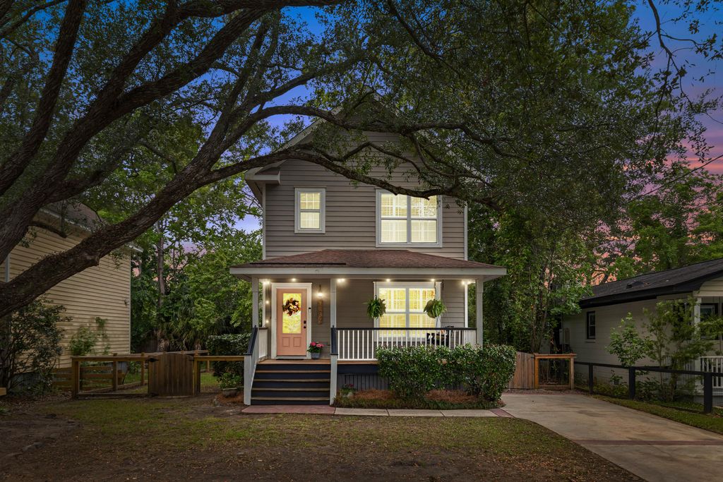 Photo of 1132 Davidson Avenue, Charleston, SC 29407 (MLS # 26013488)