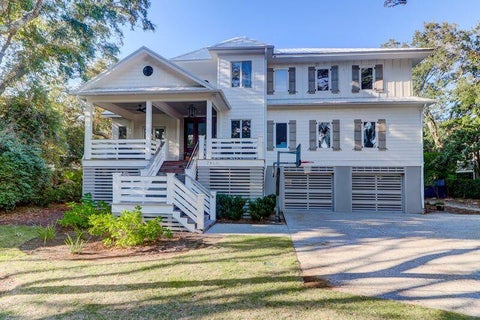 Photo of 2414 Goldbug Avenue, Sullivans Island, SC 29482 (MLS # 26026863)