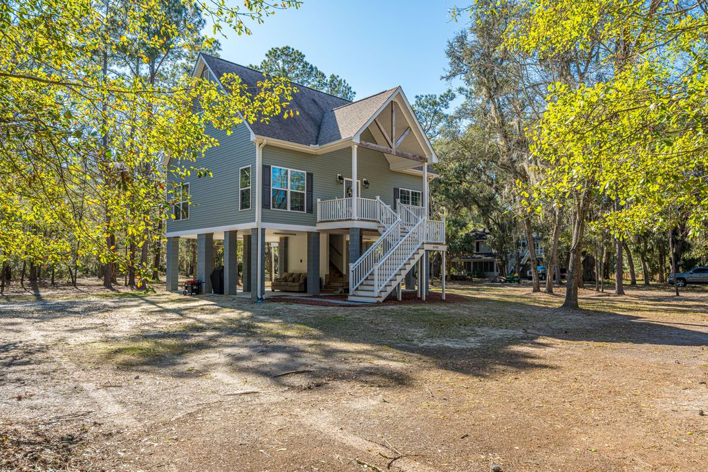 Photo of 8990 Palmetto Road, Edisto Island, SC 29438 (MLS # 26005365)
