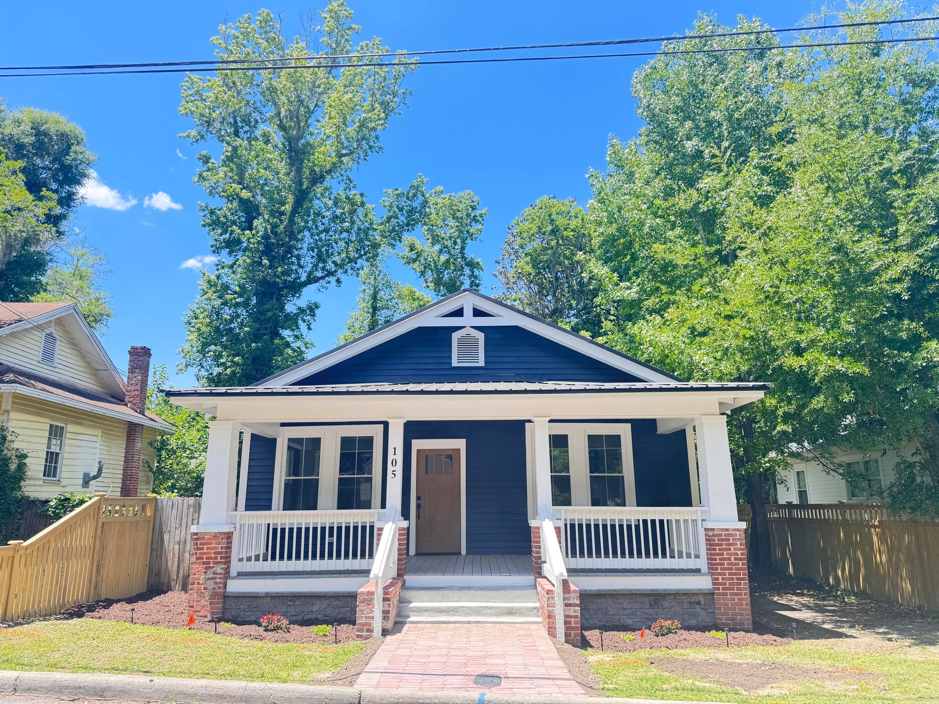 105 Tracy Street