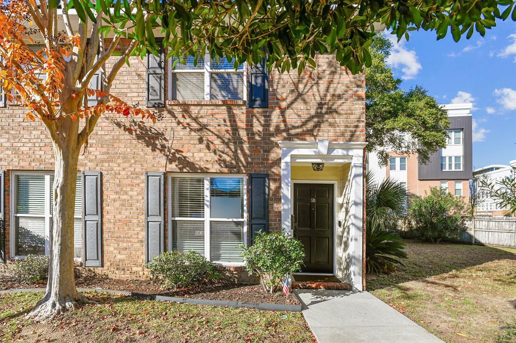 Photo of 1226 Fairmont Avenue #5d, Mount Pleasant, SC 29464 (MLS # 25032658)