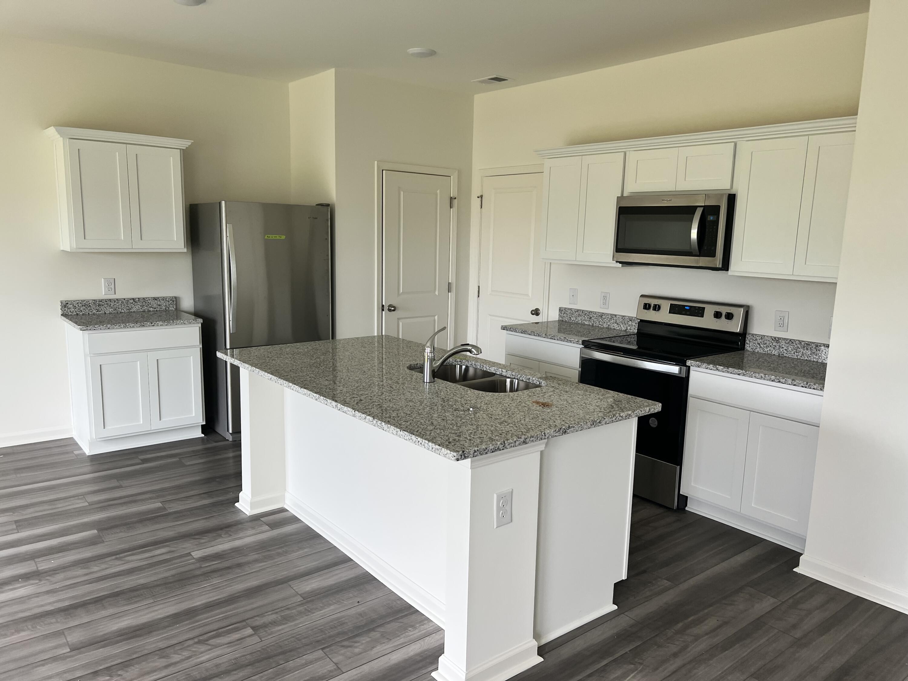 1207 Carriage Wood Circle