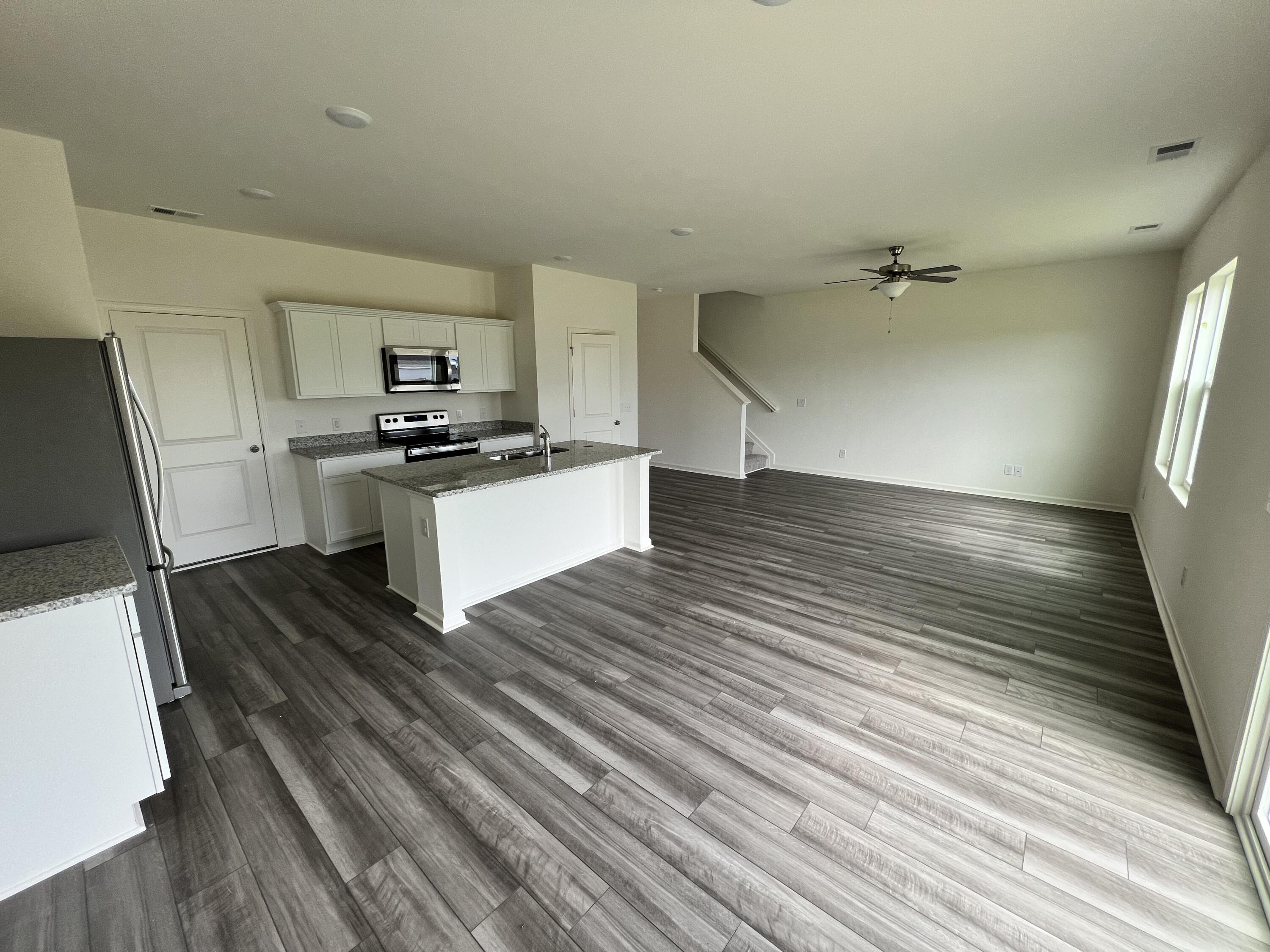 1207 Carriage Wood Circle