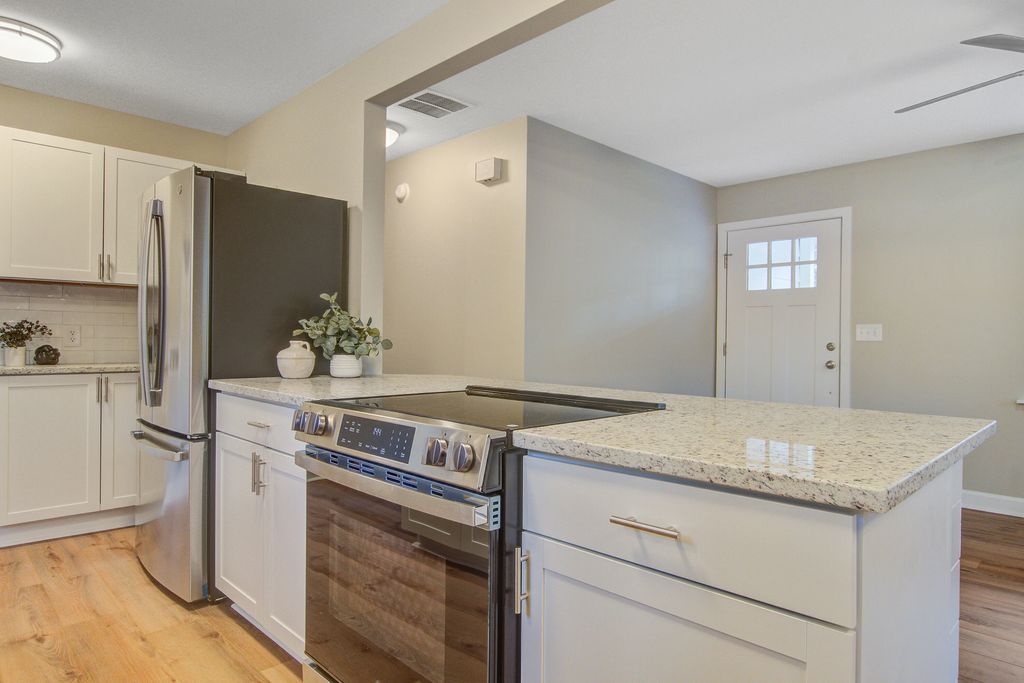 Photo of 6144 Smith Road, Ravenel, SC 29470 (MLS # 26002252)