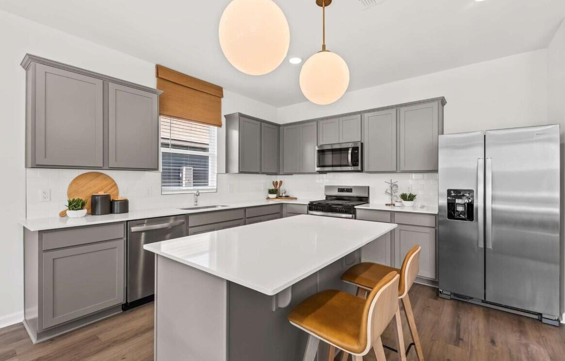 113 W Bradford Pointe Drive