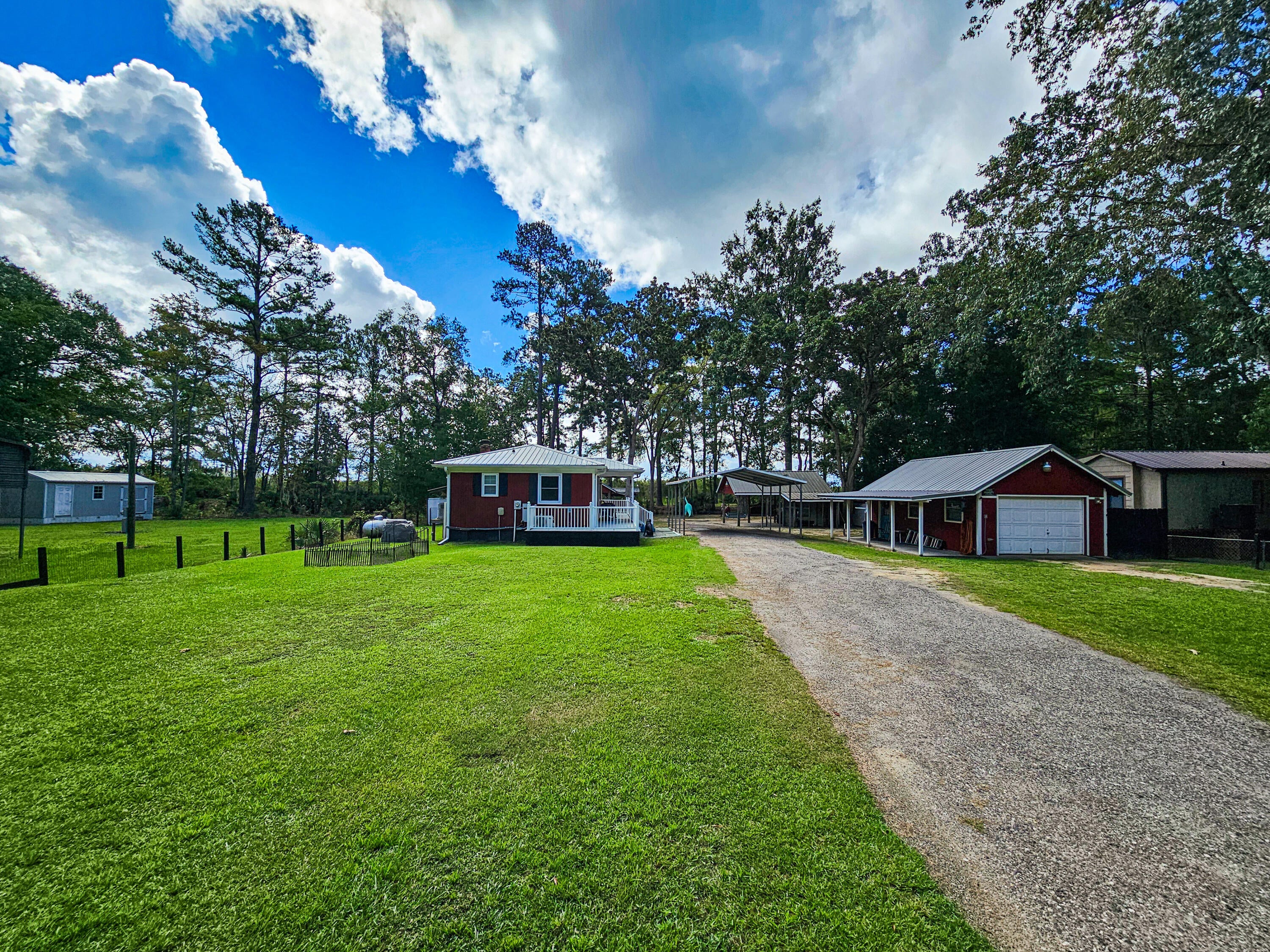 4093 Prices Bridge Lane