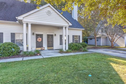 Photo of 4885 Habersham Lane, Summerville, SC 29485 (MLS # 25030382)