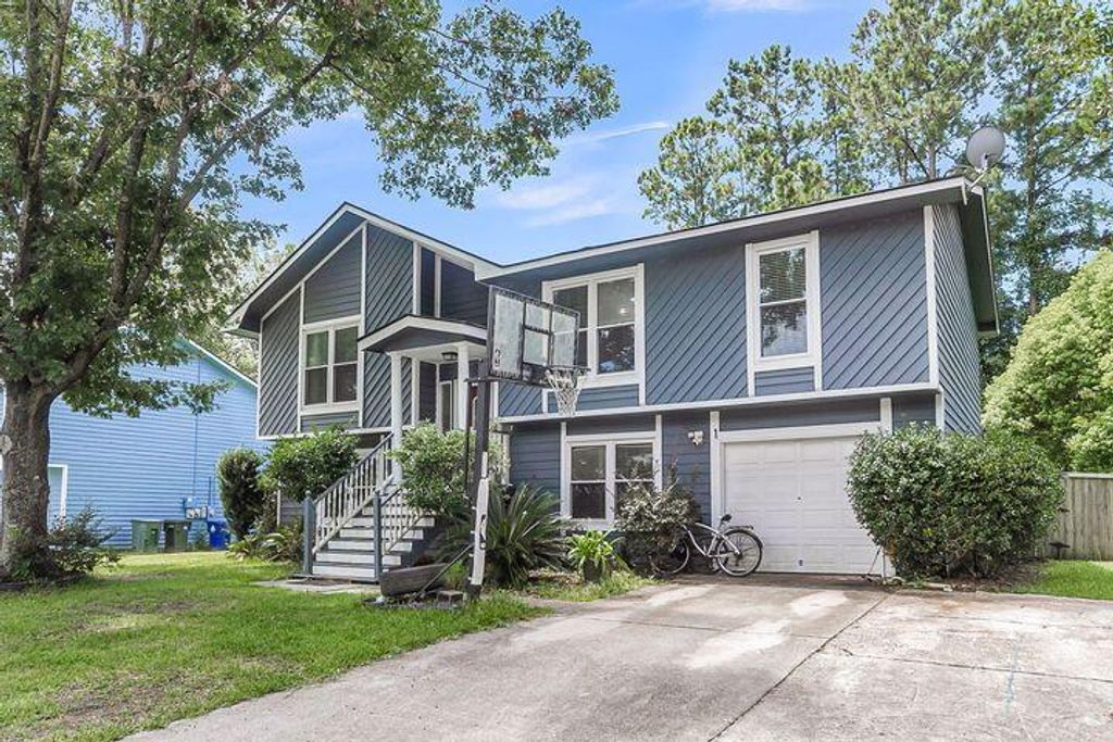 Photo of 1784 Banbury Road, Charleston, SC 29414 (MLS # 25028351)