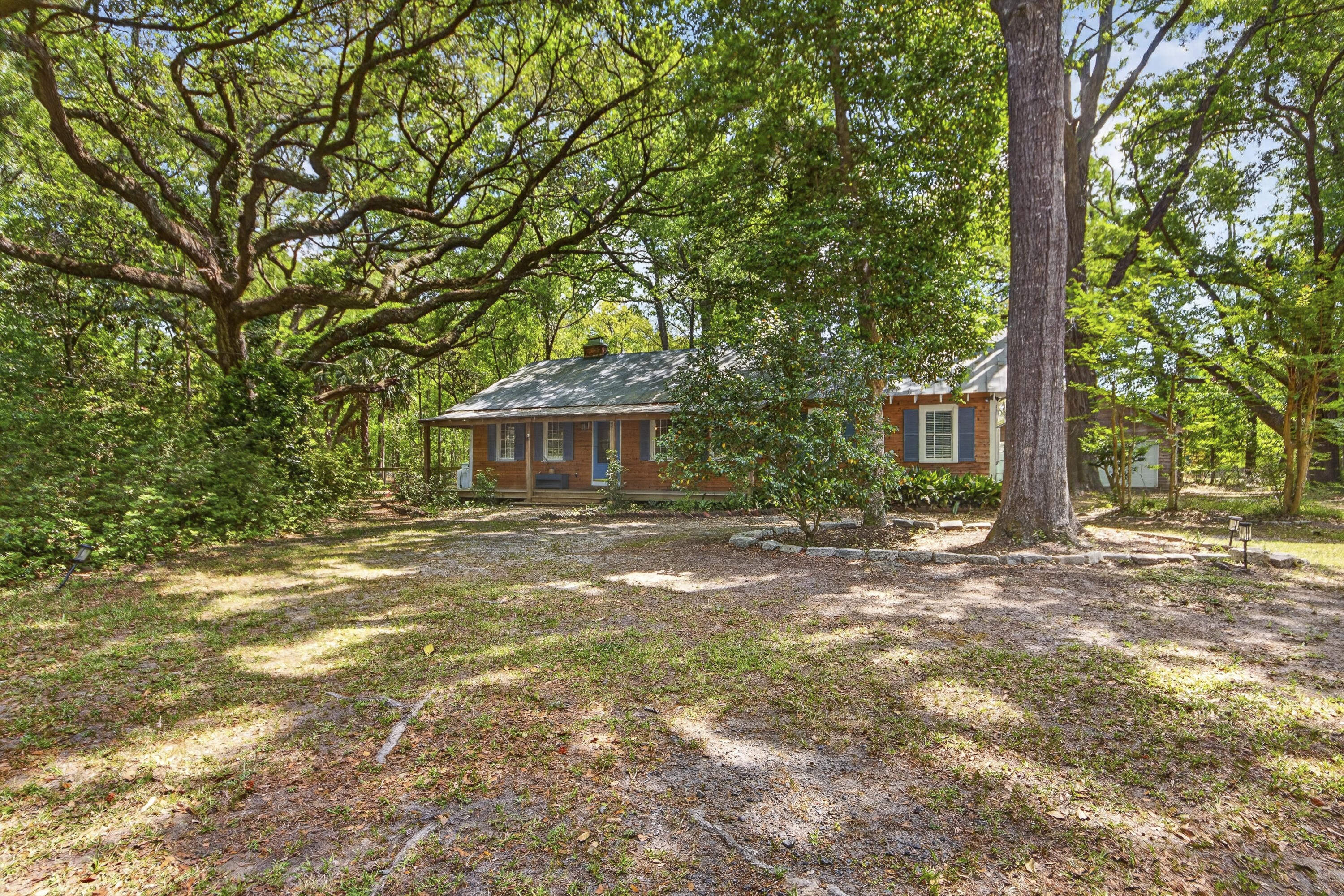 7275 Highway 162