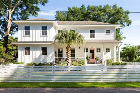 Photo of 733 Atlantic Street, Mount Pleasant, SC 29464 (MLS # 25024299)