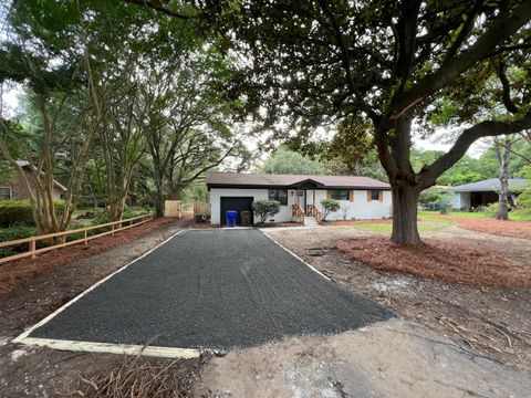 Photo of 1428 Jeffords Street, Charleston, SC 29412 (MLS # 25017720)