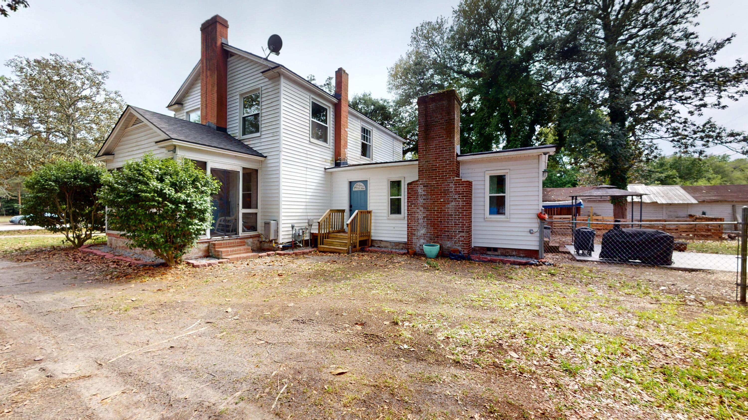 408 Thompson Street