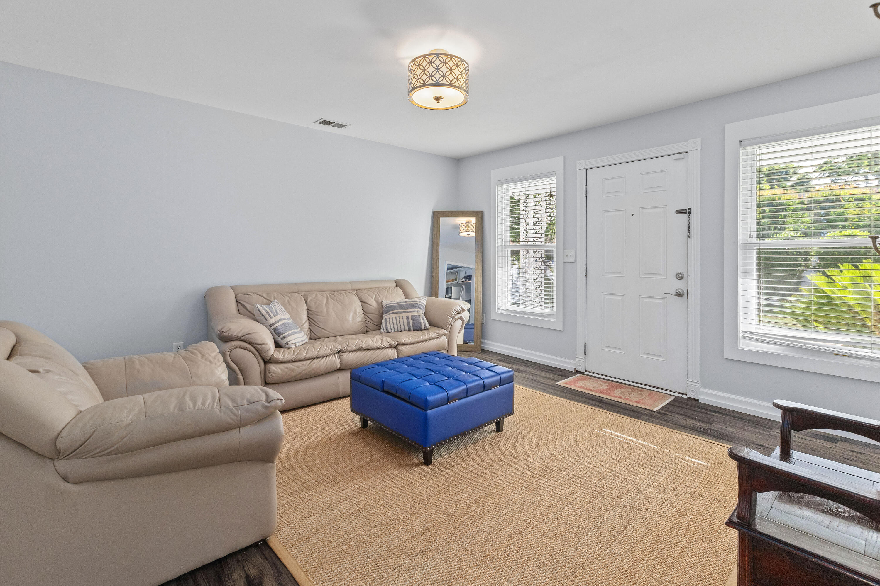 1467 Westwood Drive