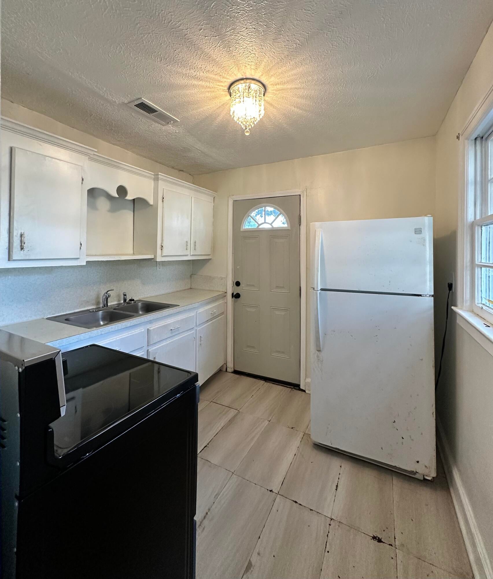 1152-1174 Pendarvis Street