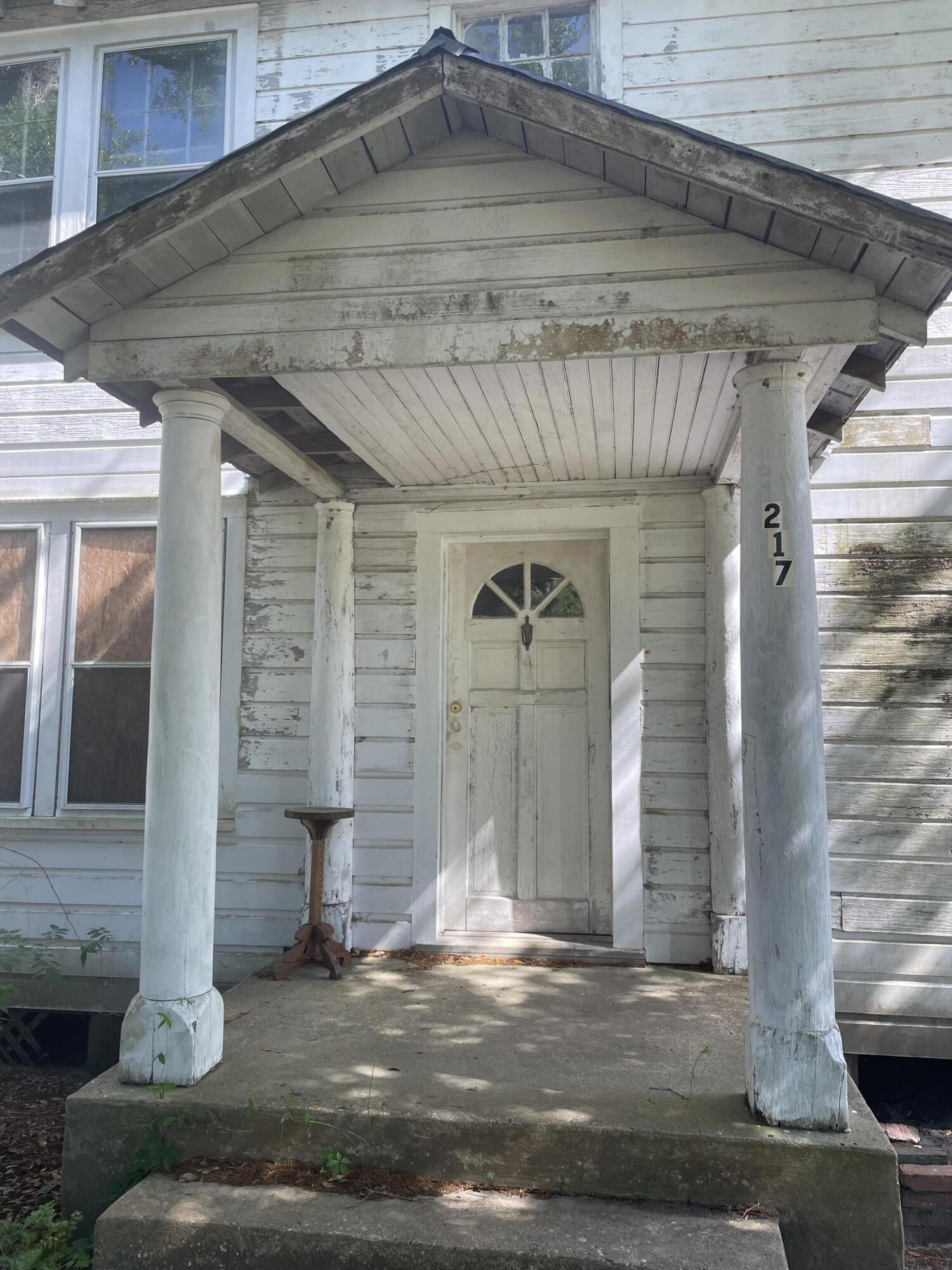 217 Scotia Street