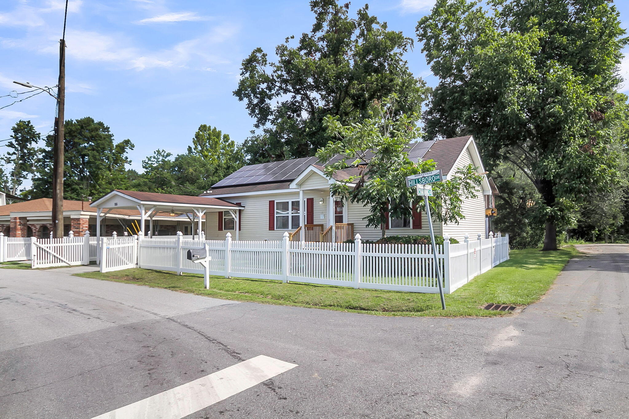 916 Hillsboro Drive
