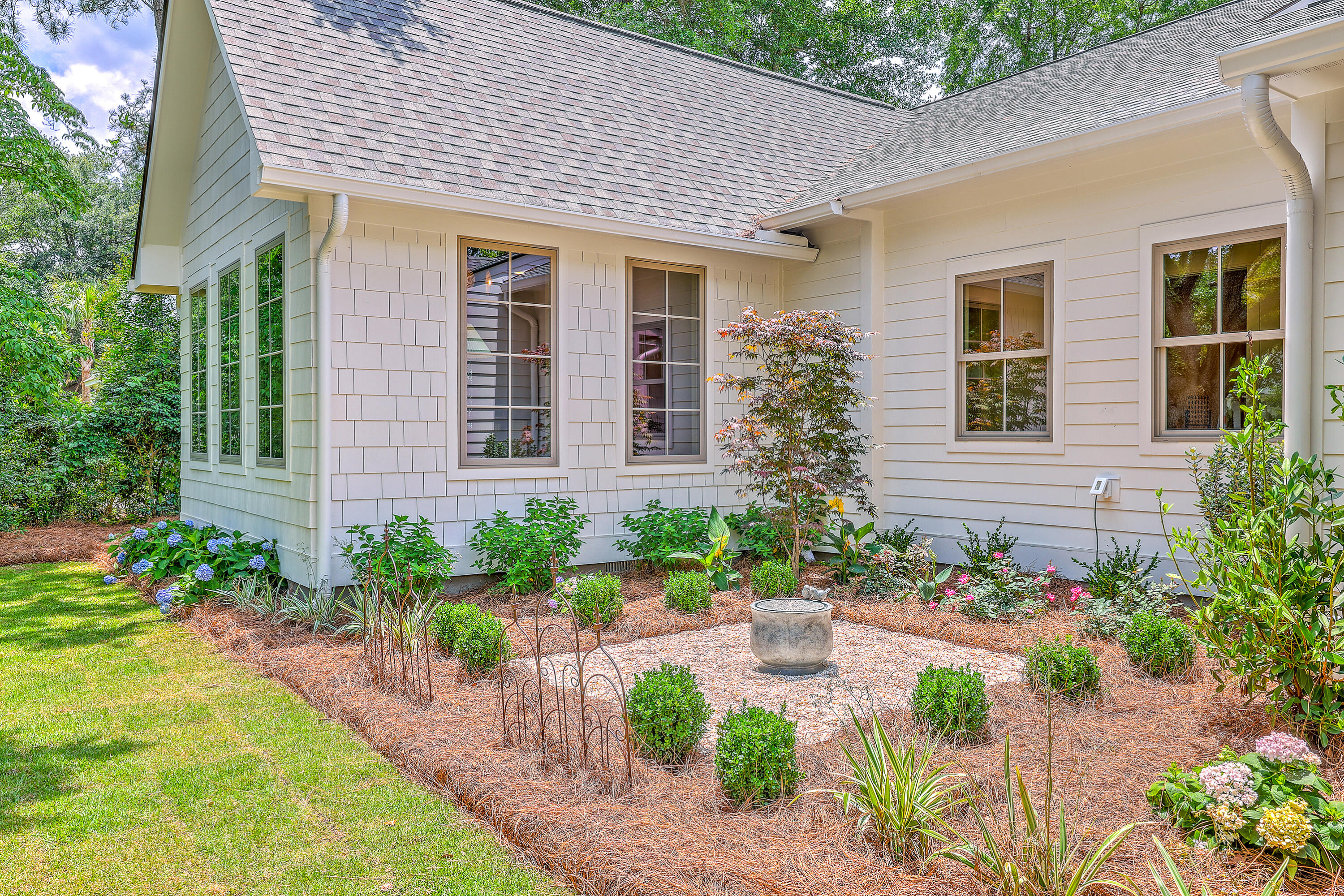 974 Cliffwood Drive