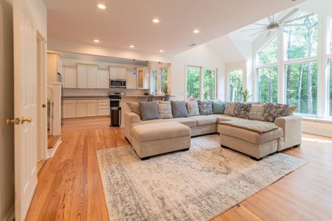 5654 Middle Creek Road Ravenel SC 29470