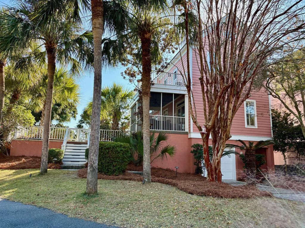 Photo of 24 Commons Court, Isle of Palms, SC 29451 (MLS # 25026377)