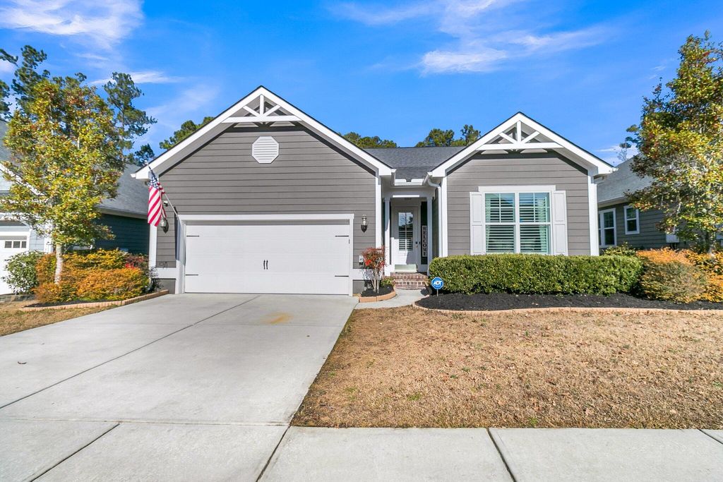 Photo of 112 Riviera Drive, Summerville, SC 29483 (MLS # 26000093)