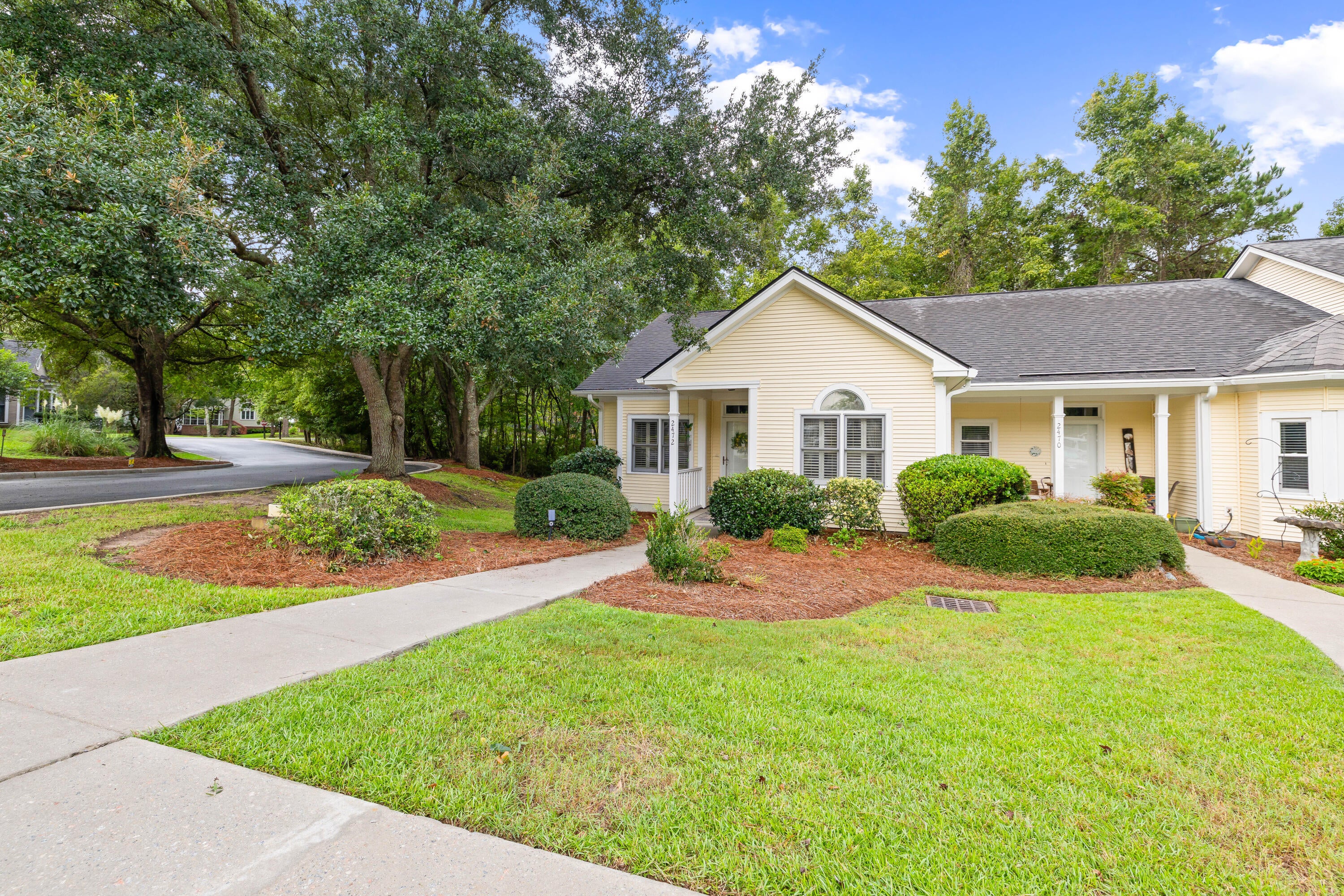 2472 Deer Ridge Lane E1