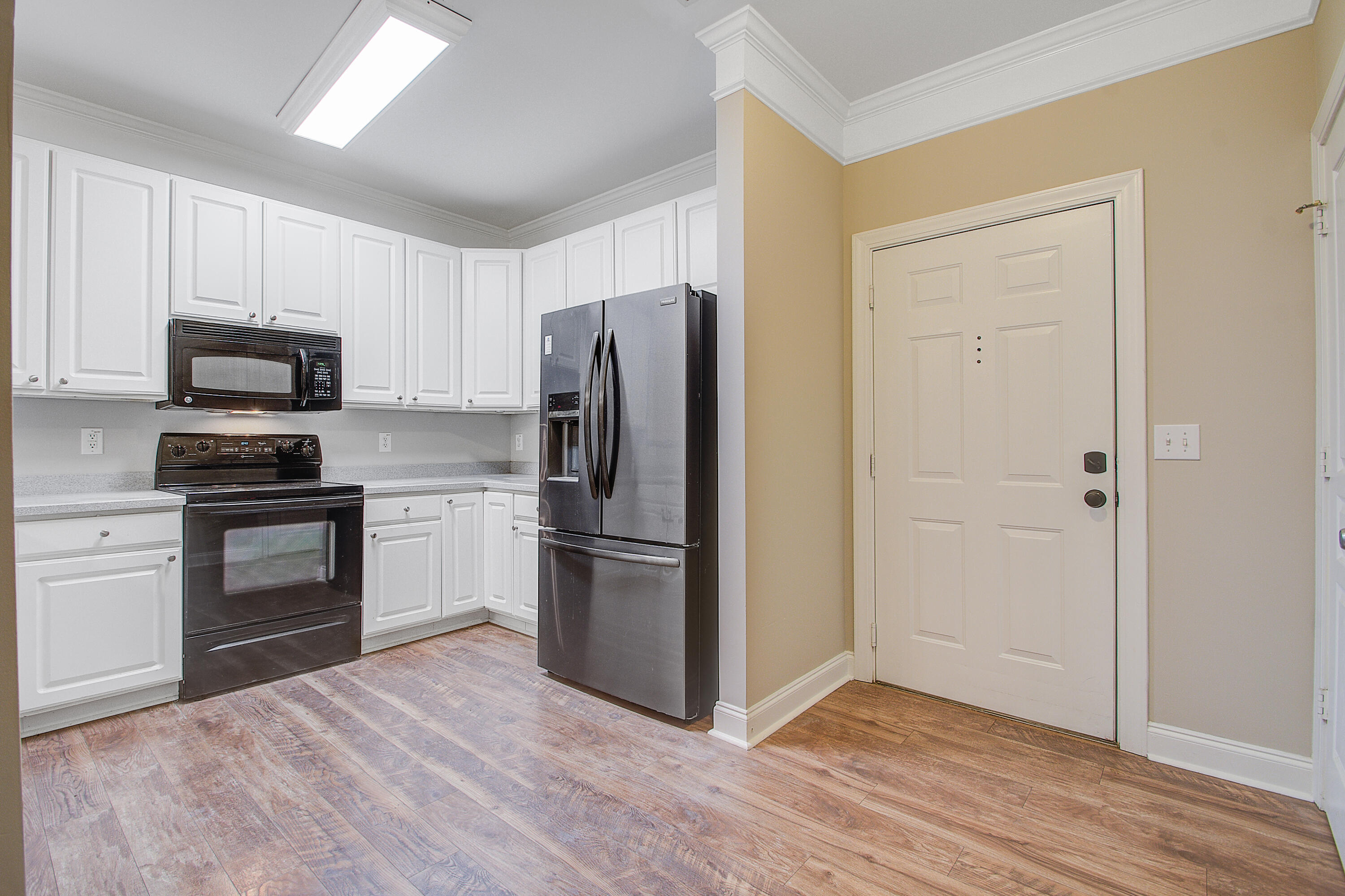1025 Riverland Woods Place 214