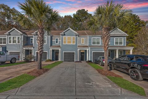 A home in North Charleston