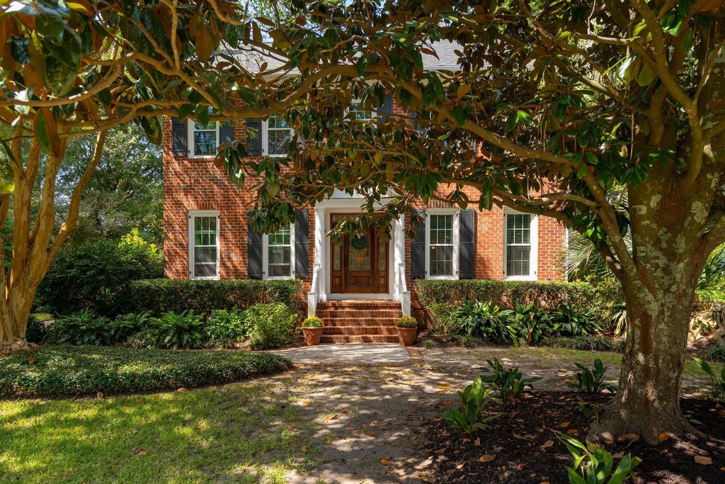 Photo of 2770 Christ Church Court, Mount Pleasant, SC 29466 (MLS # 25026755)