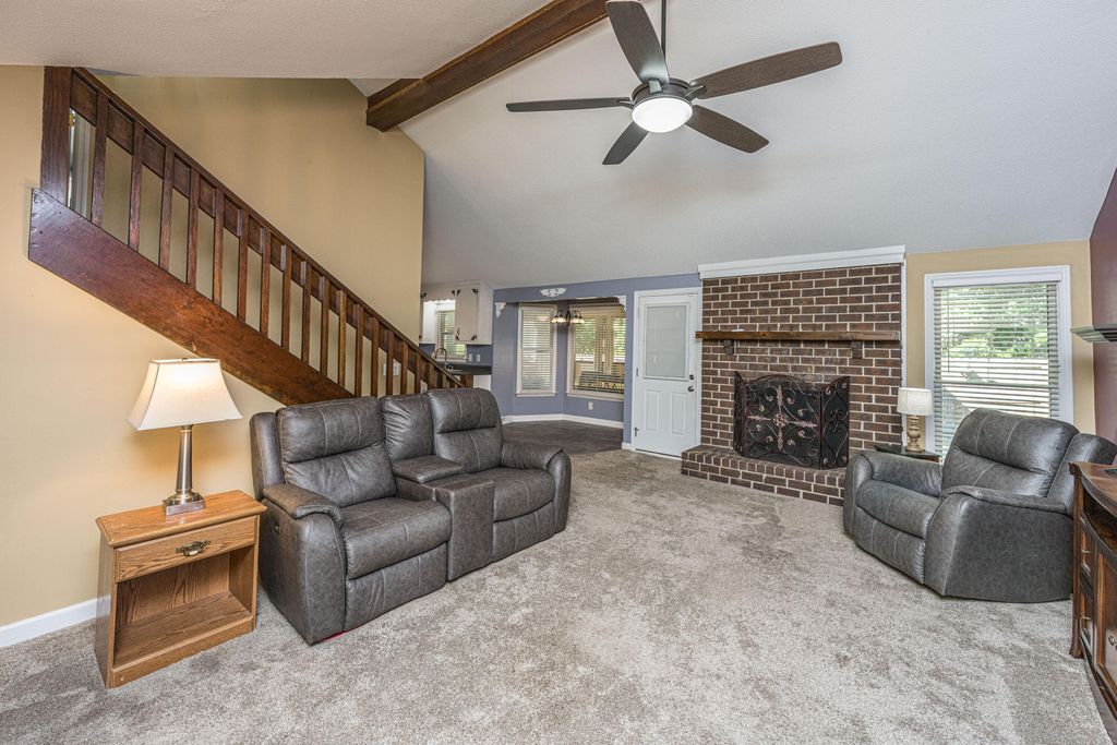 Photo of 295 Forest CIR, Summerville, SC 29483 (MLS # 26014221)