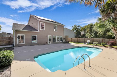 Photo of 5100 Torrey Lane, Summerville, SC 29485 (MLS # 25027666)