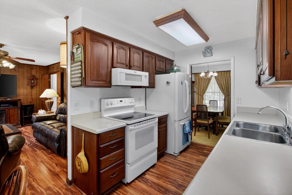 Photo of 109 Two Wood Court, Summerville, SC 29483 (MLS # 26011353)