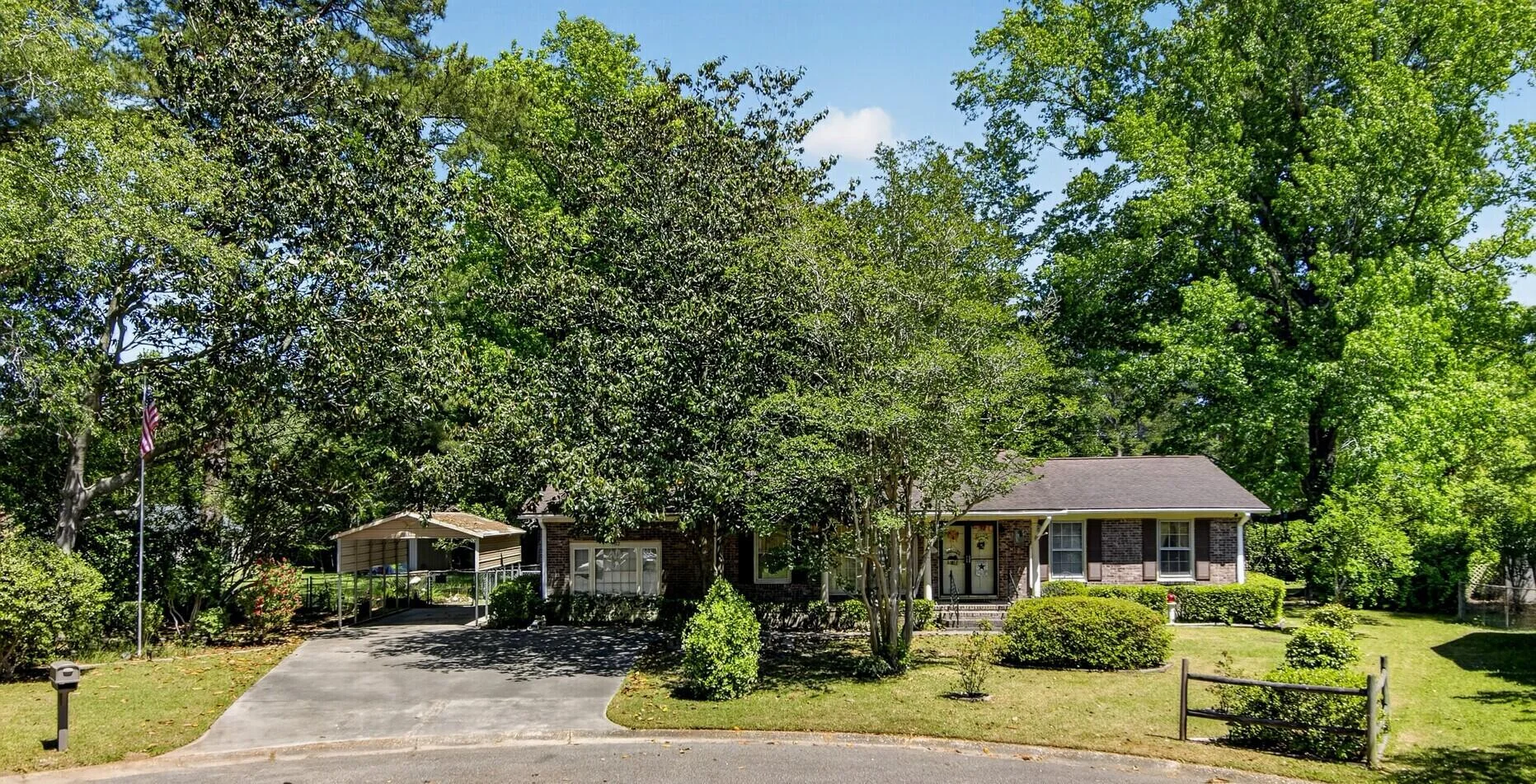 109 Two Wood Court