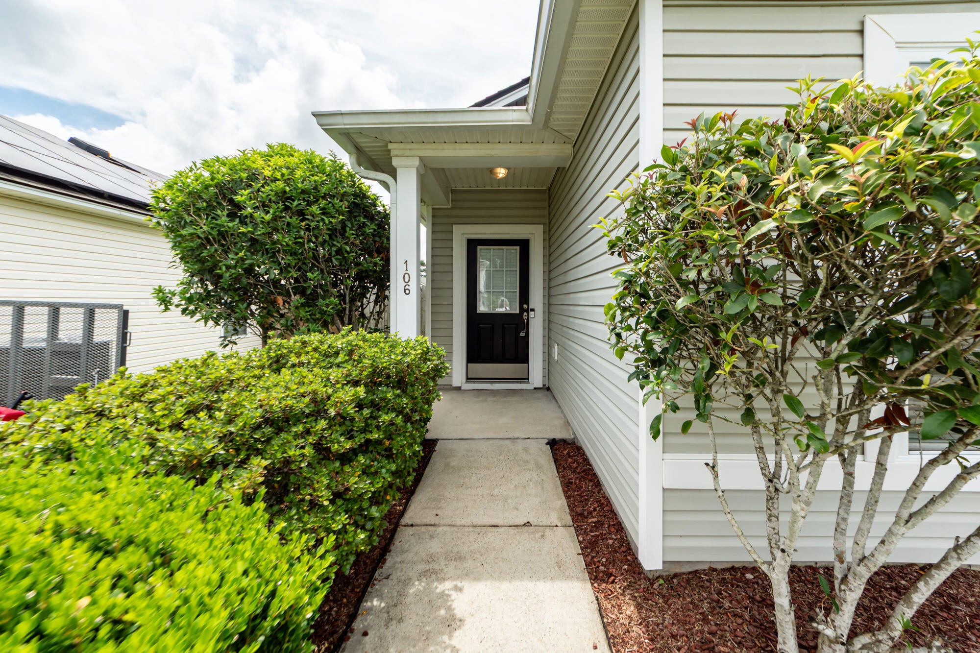 106 Deerpath Trail