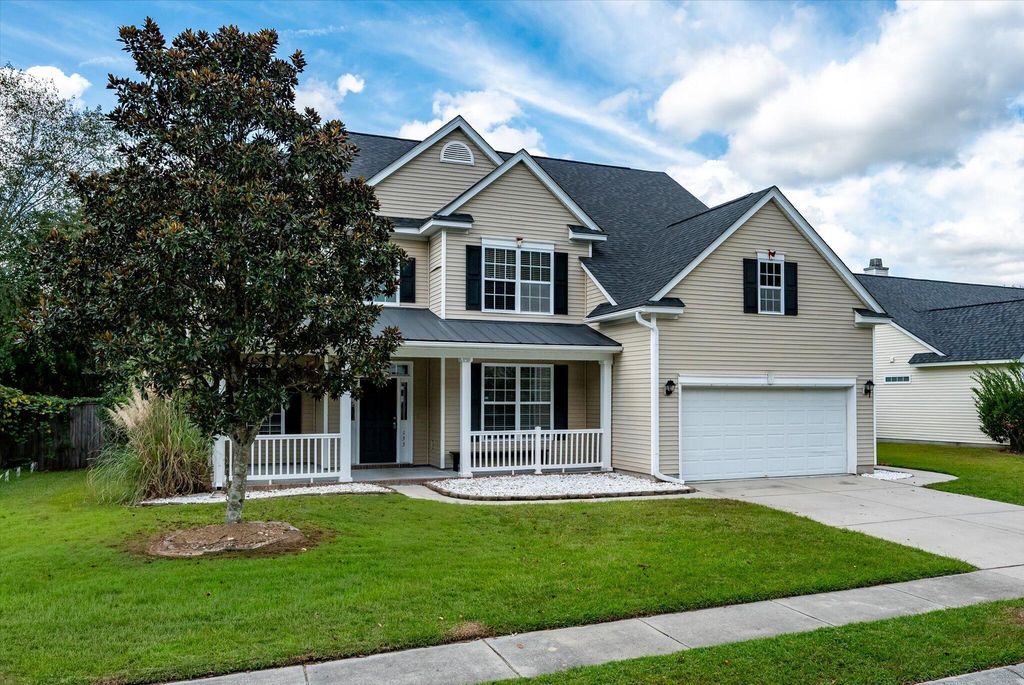 Photo of 133 Spring Meadows Drive, Summerville, SC 29485 (MLS # 25027554)