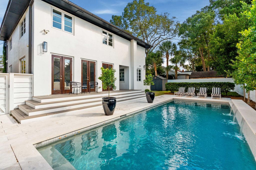 Photo of 261 Grove Street, Charleston, SC 29403 (MLS # 25026295)