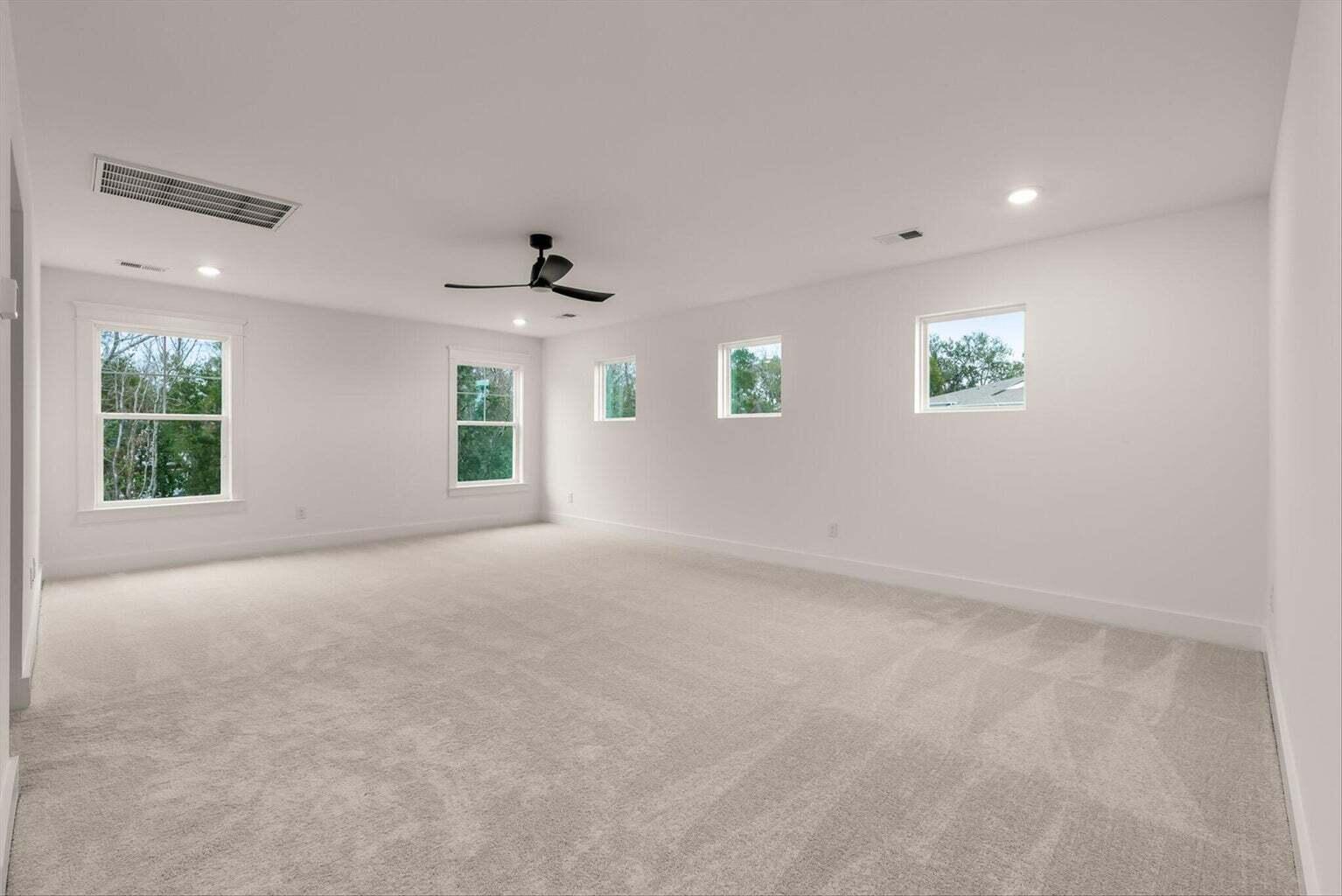 Photo 5 of 6 of 7037 Elm Tree Lane house