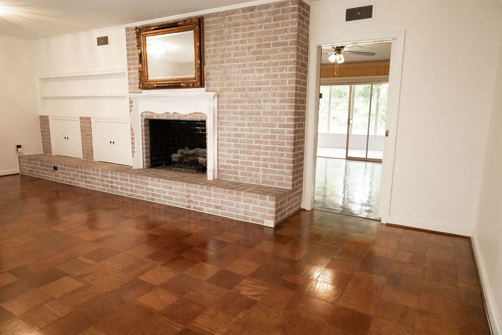 201 Overhill Drive