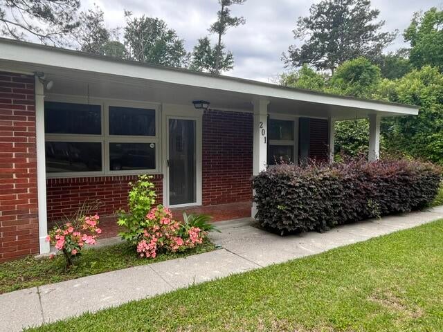 201 Overhill Drive