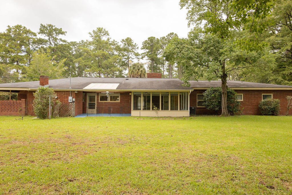 201 Overhill Drive