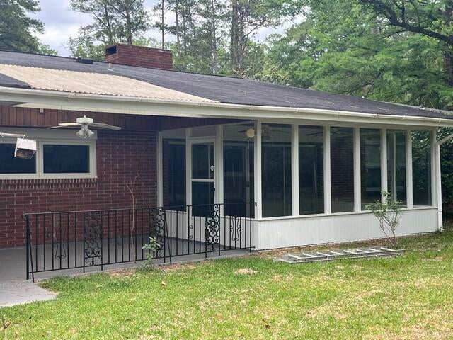 201 Overhill Drive
