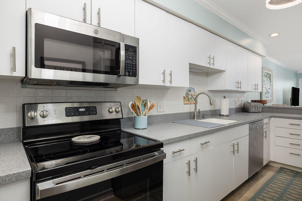 17 Beach Club Villas Drive