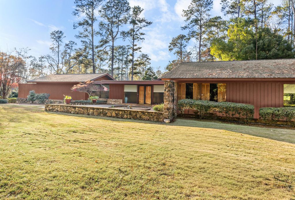 Photo of 280 NW Livingston Terrace, Orangeburg, SC 29118 (MLS # 25032485)