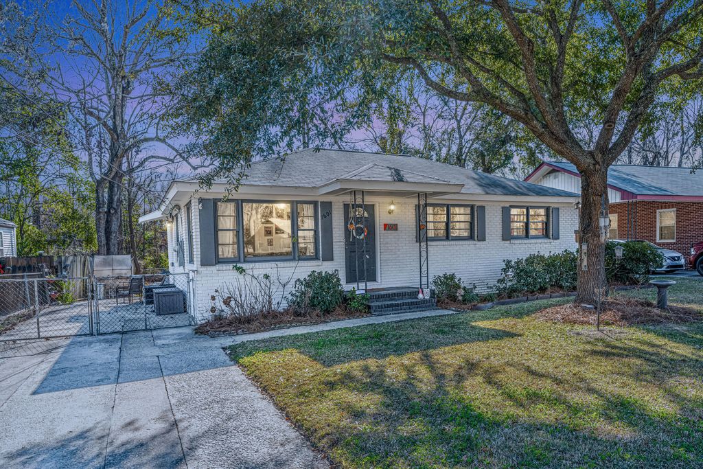 Photo of 1601 Greenbay Drive, North Charleston, SC 29406 (MLS # 26001482)