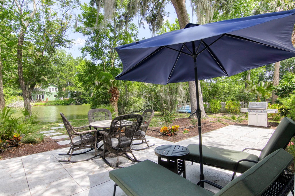 Photo of 1264 Center Lake Drive, Mount Pleasant, SC 29464 (MLS # 26025893)