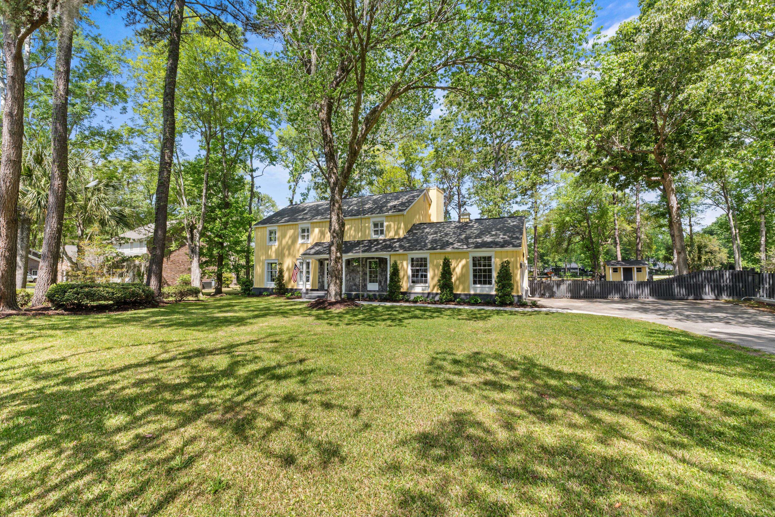 1088 Deleisseline Boulevard