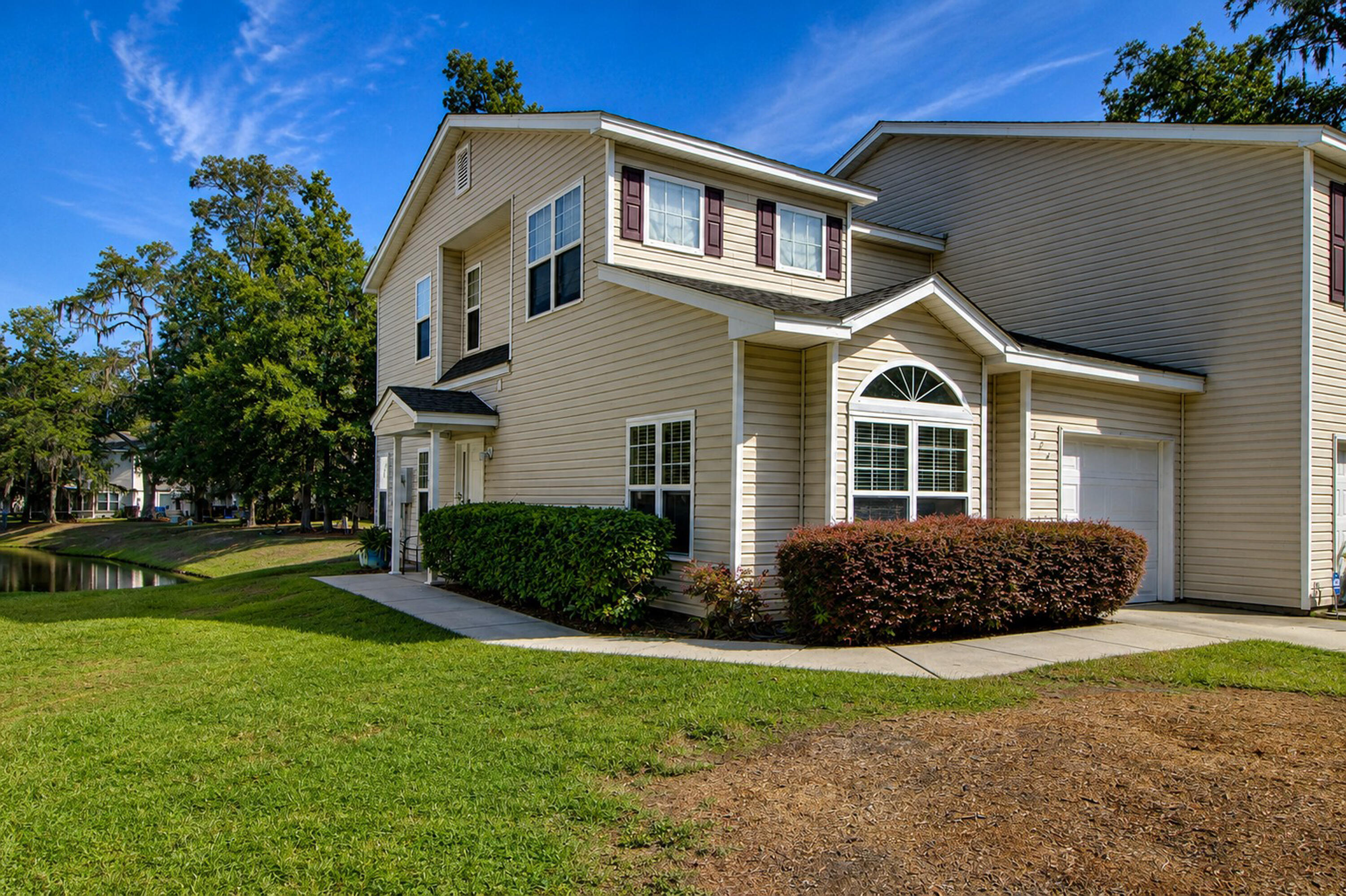 174 Grand Oaks Drive
