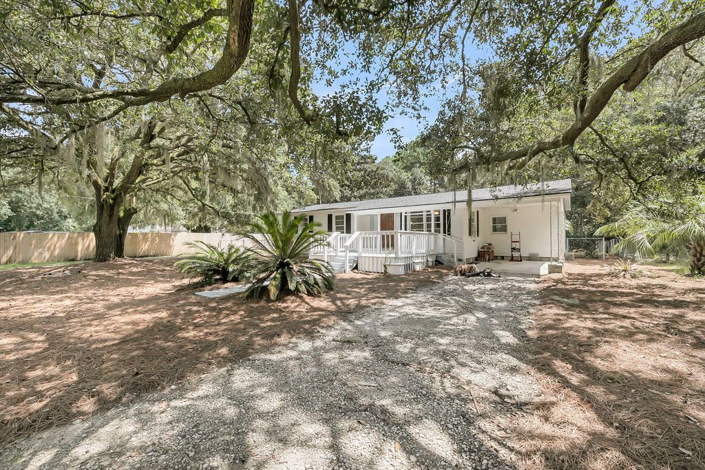 Photo of 5059 Highway 162, Hollywood, SC 29449 (MLS # 25024018)