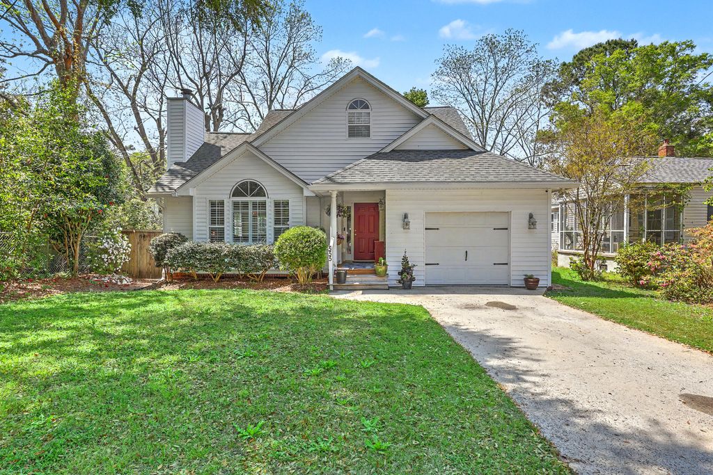Photo of 333 Riverland Drive, Charleston, SC 29412 (MLS # 26009238)