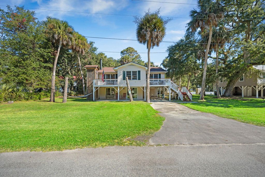 Photo of 607 Portia Street, Edisto Island, SC 29438 (MLS # 25029949)